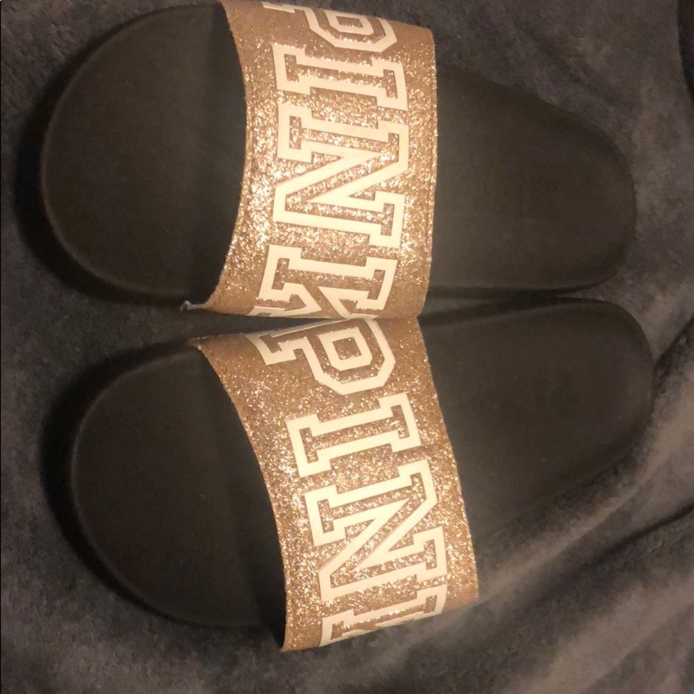 Victoria Secret Pink slides❤️